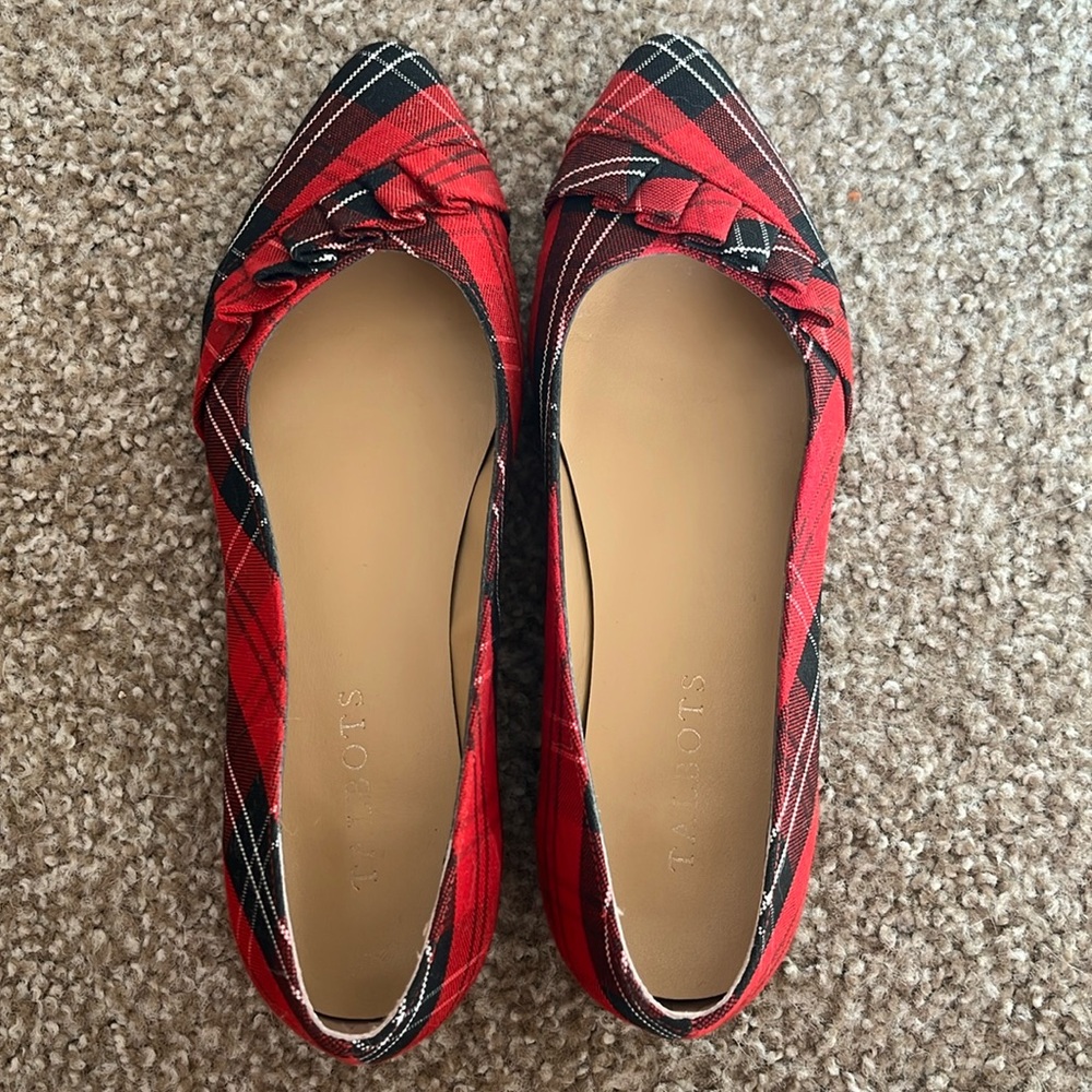 Talbots red and black plaid flats, Size 7M